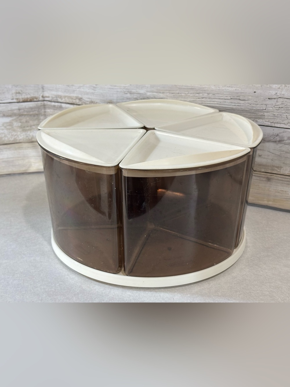 Vintage Rubbermaid Lazy Susan canister storage containers with carousel